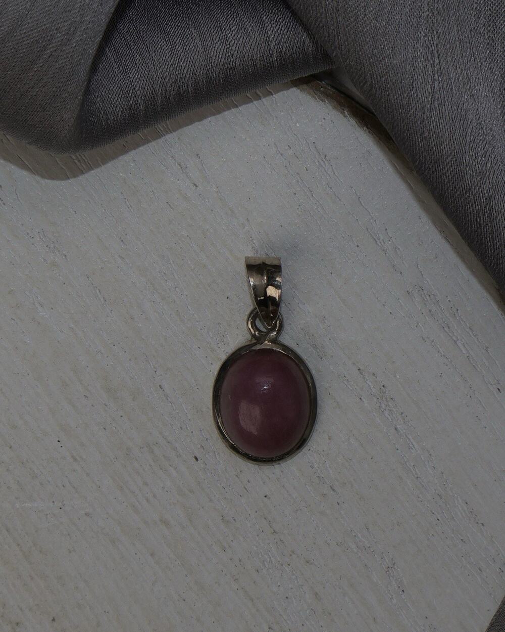 Vintage Sterling Silver Pink Gemstone Pendant 2.2G / 0.9in
